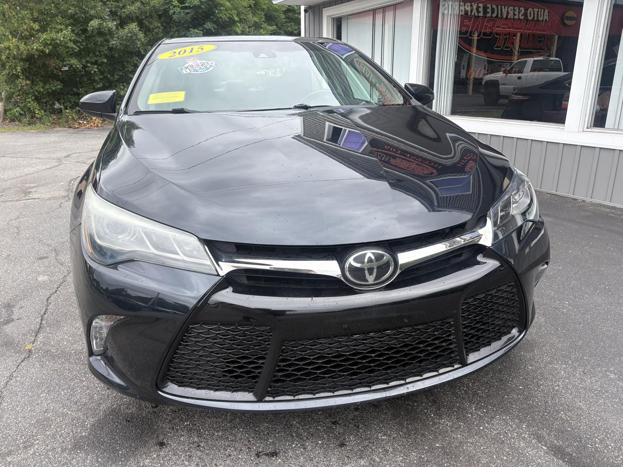 Toyota Camry XLE V6 2015