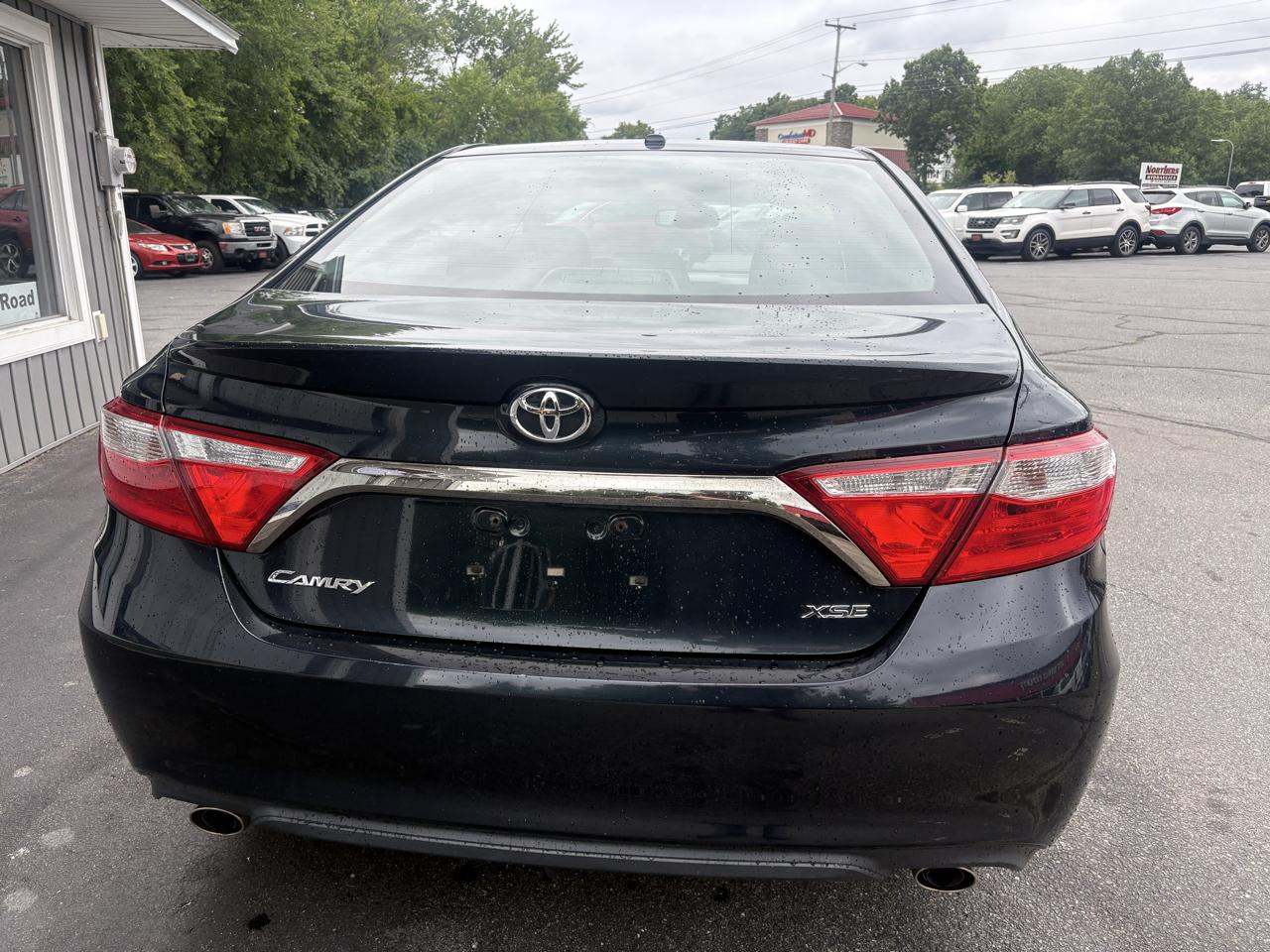 Toyota Camry XLE V6 2015