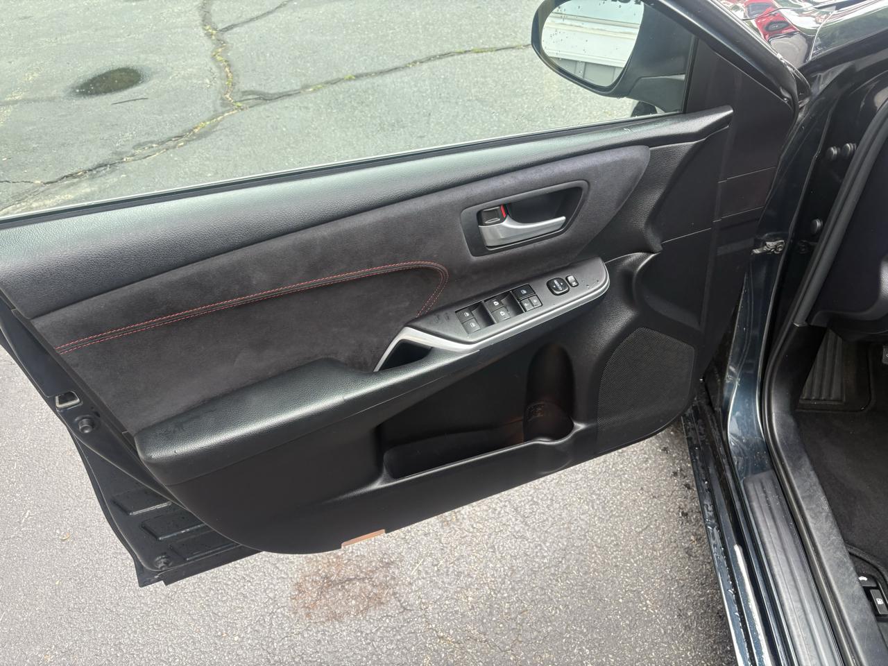 Toyota Camry XLE V6 2015