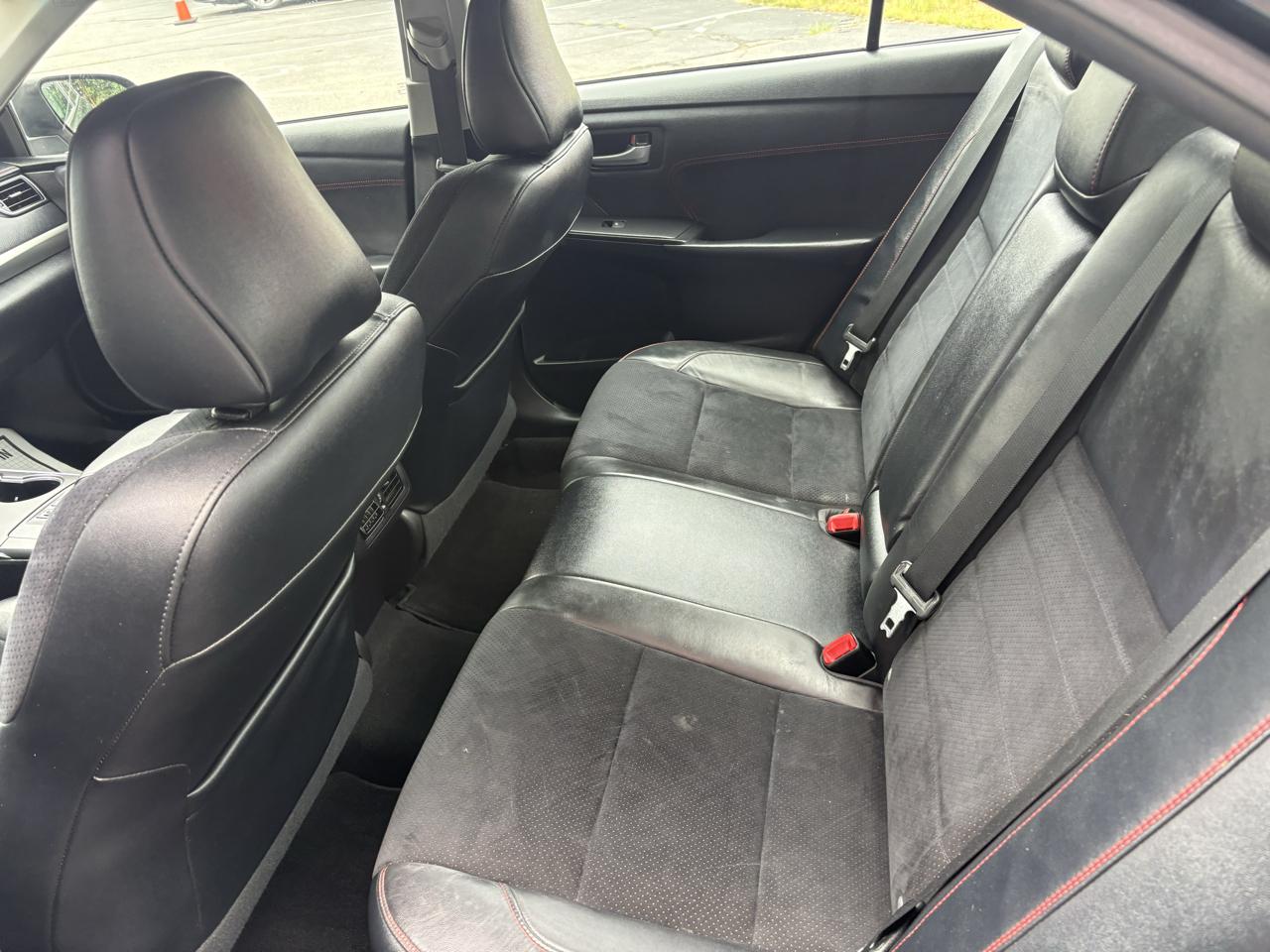 Toyota Camry XLE V6 2015
