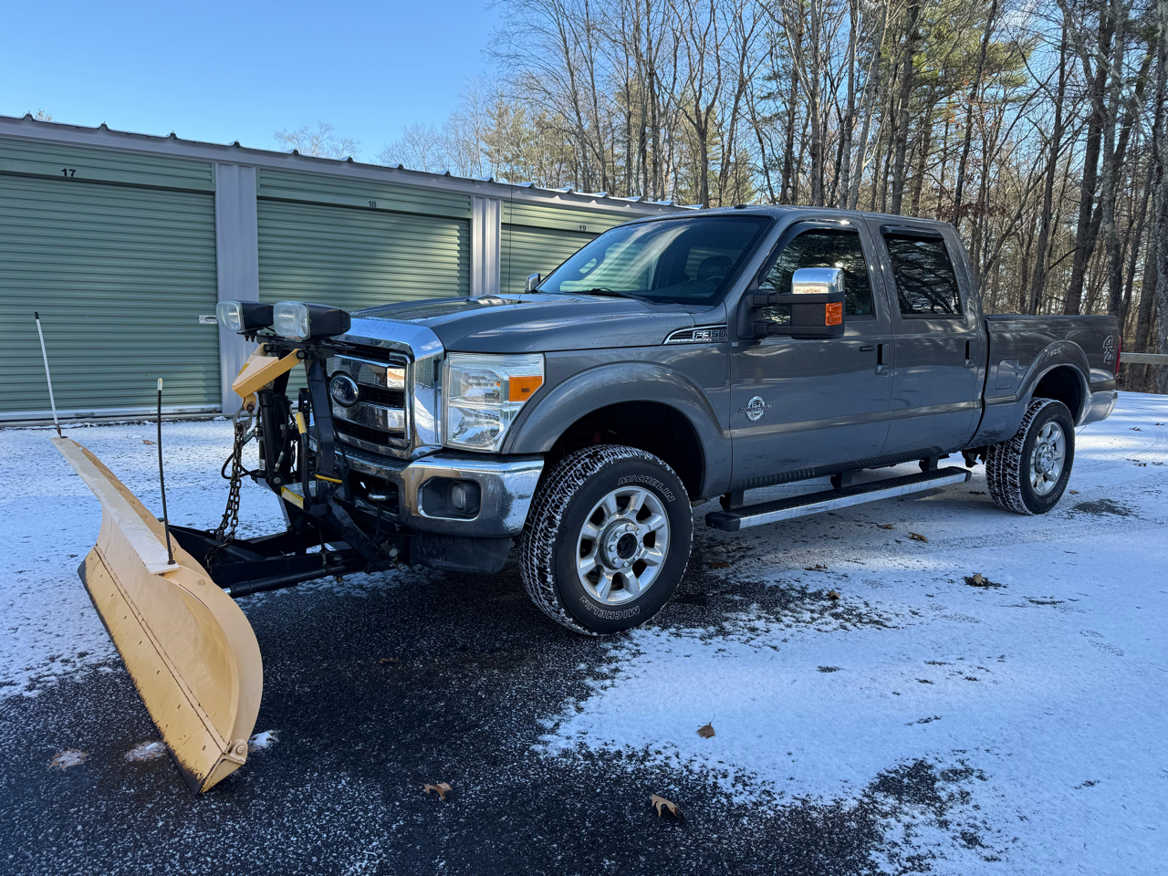 2011 Ford F-350 Super Duty XL's photo