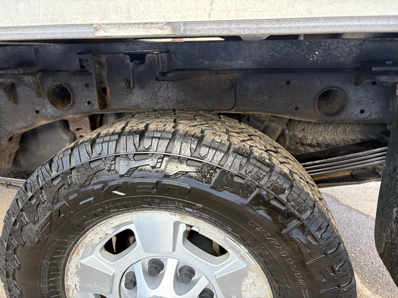 GMC Sierra 2500HD SLE Crew Cab 4WD 2011