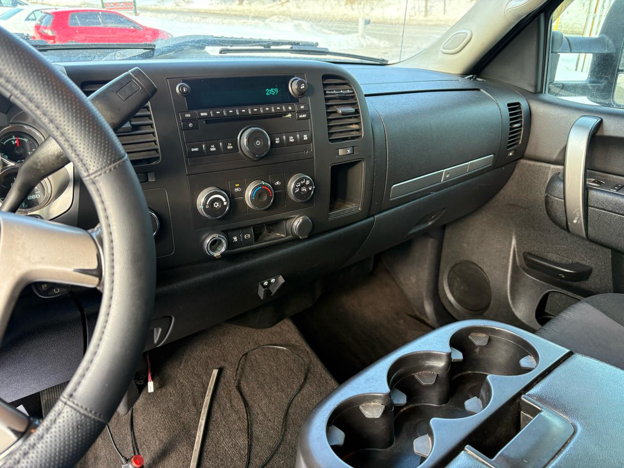 GMC Sierra 2500HD SLE Crew Cab 4WD 2011