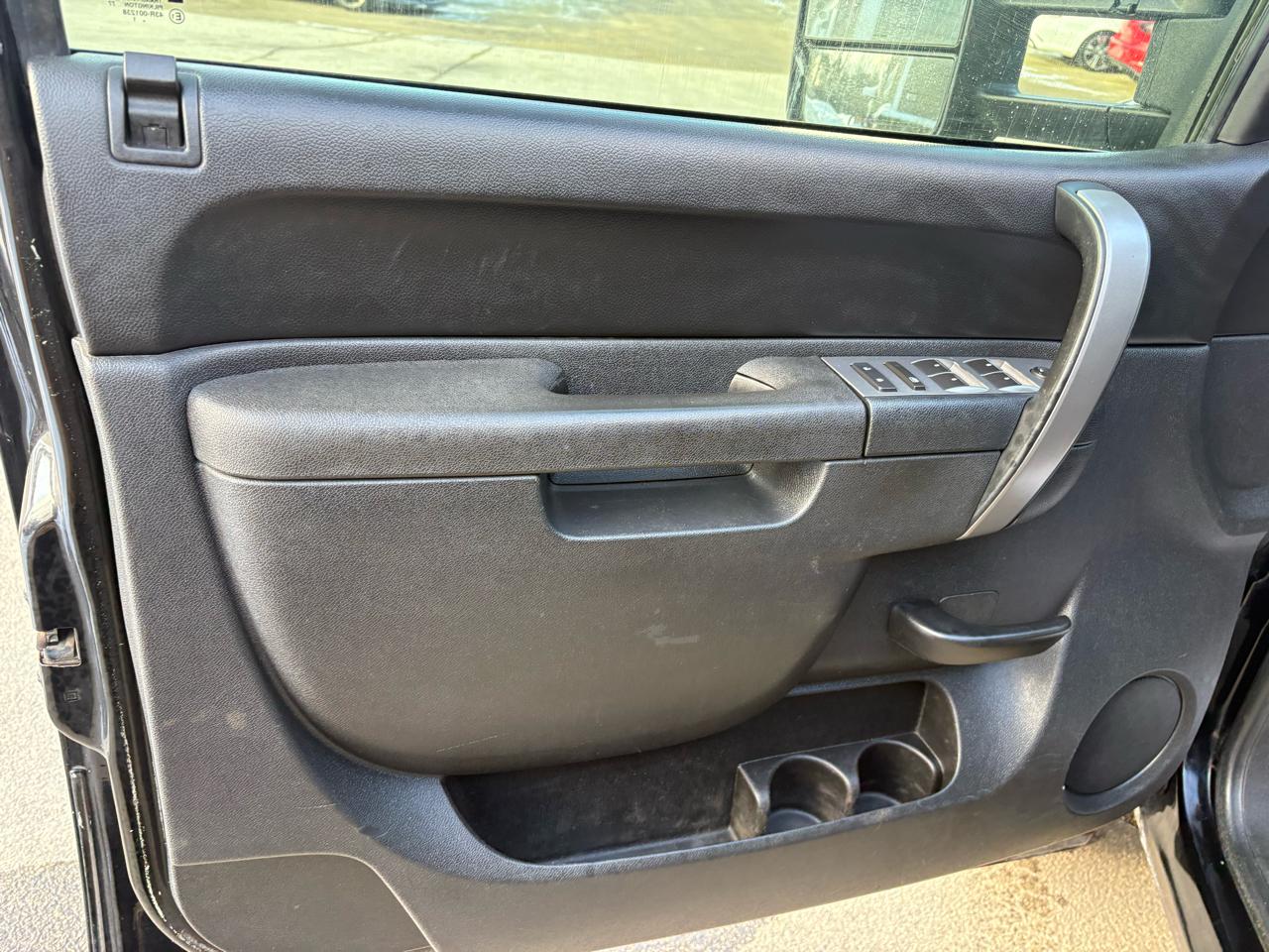 GMC Sierra 2500HD SLE Crew Cab 4WD 2011