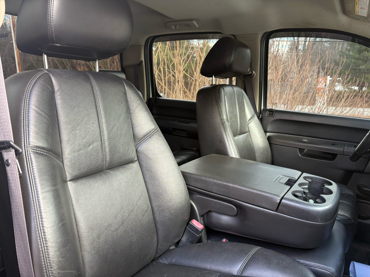 GMC Sierra 2500HD SLE Crew Cab 4WD 2011