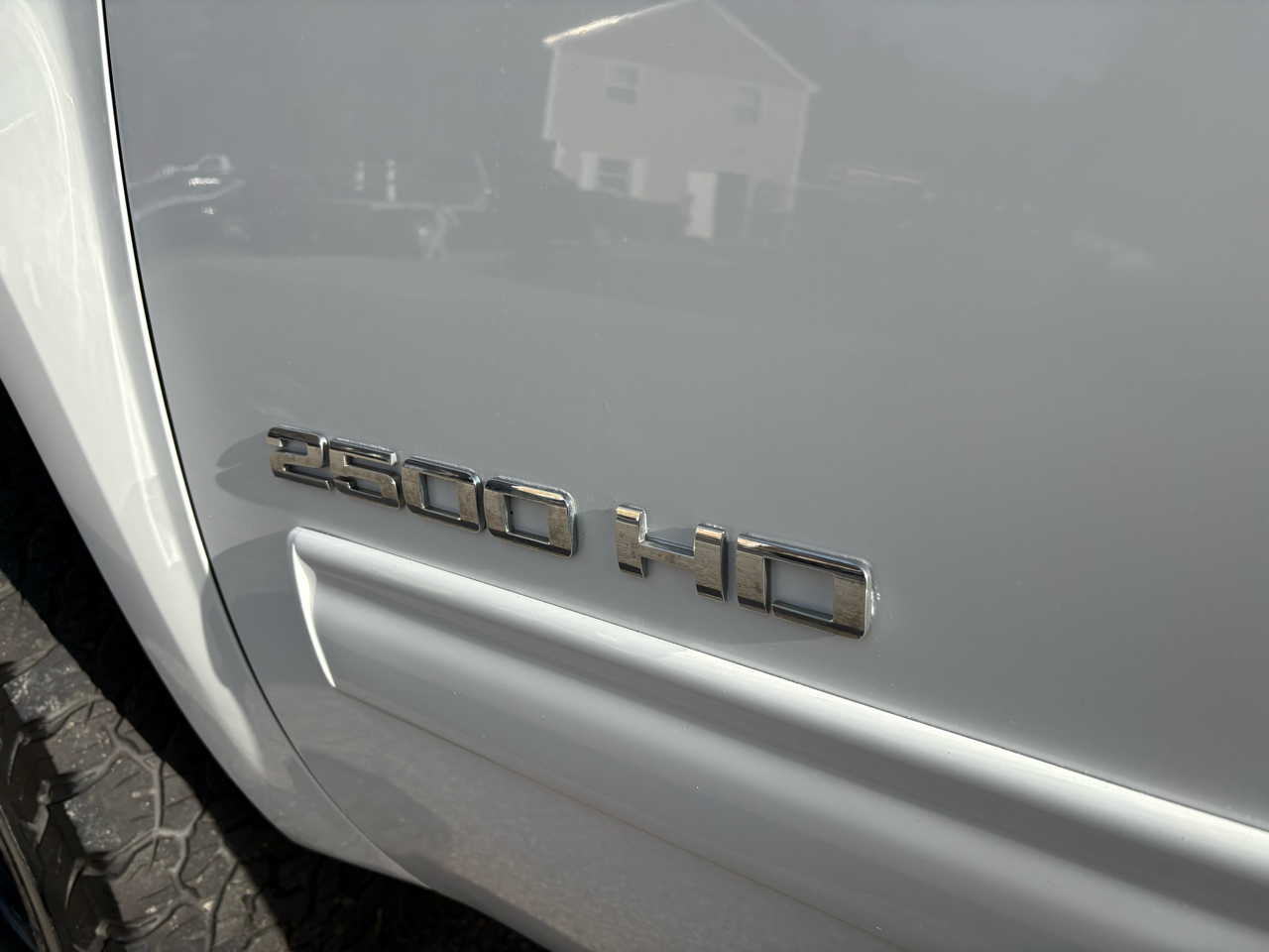 GMC Sierra 2500HD SLE Crew Cab 4WD 2011