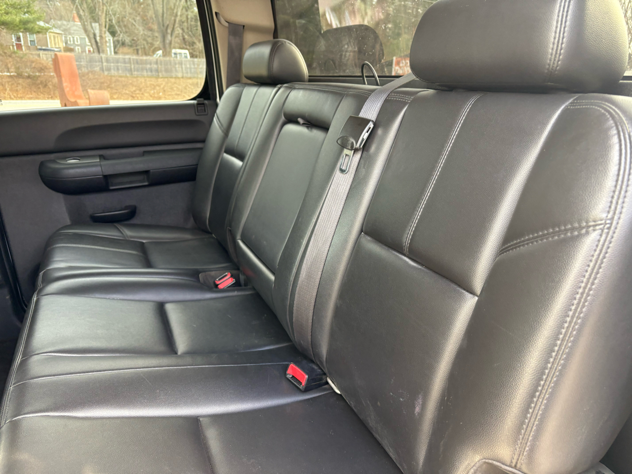 GMC Sierra 2500HD SLE Crew Cab 4WD 2011