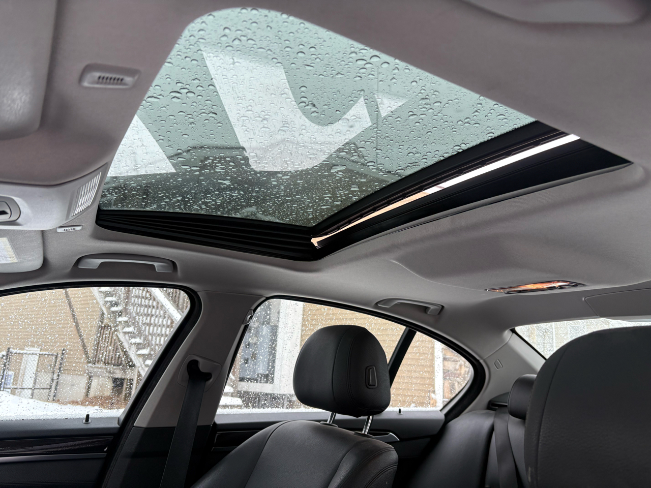 BMW 5-Series 535i xDrive 2015