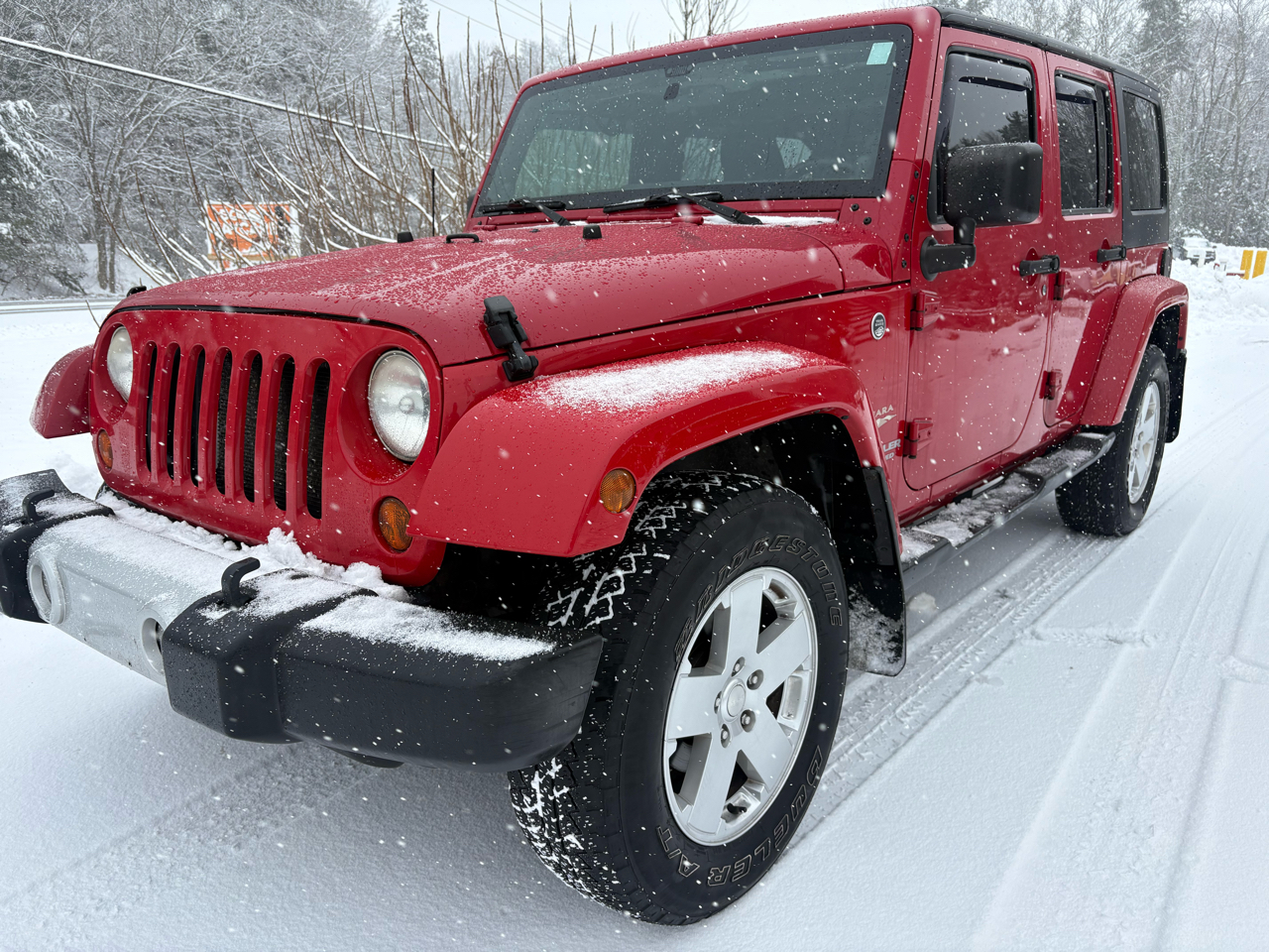 Jeep Wrangler Unlimited Sahara 4WD 2011