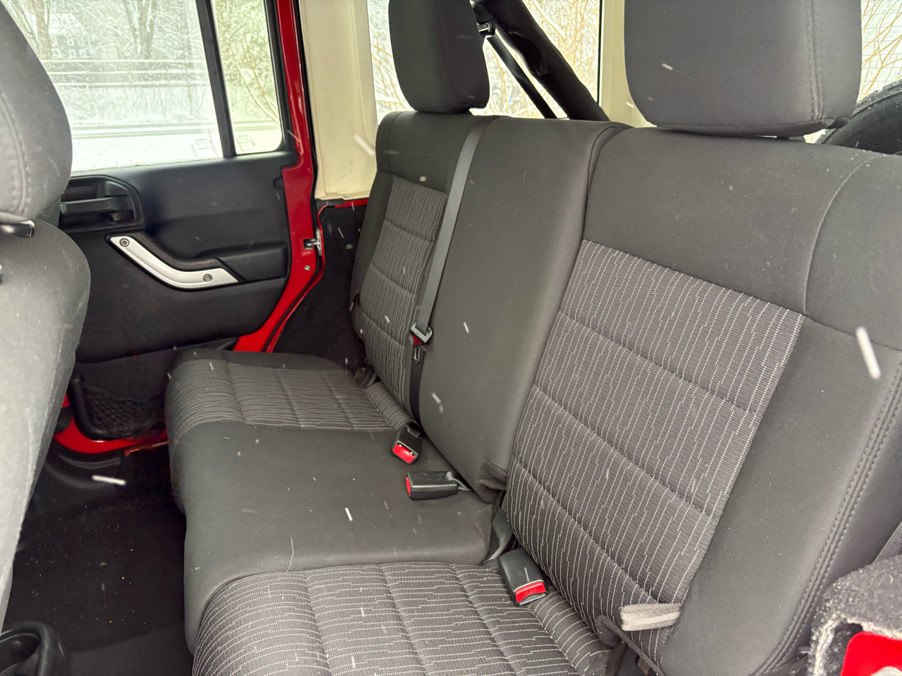 Jeep Wrangler Unlimited Sahara 4WD 2011