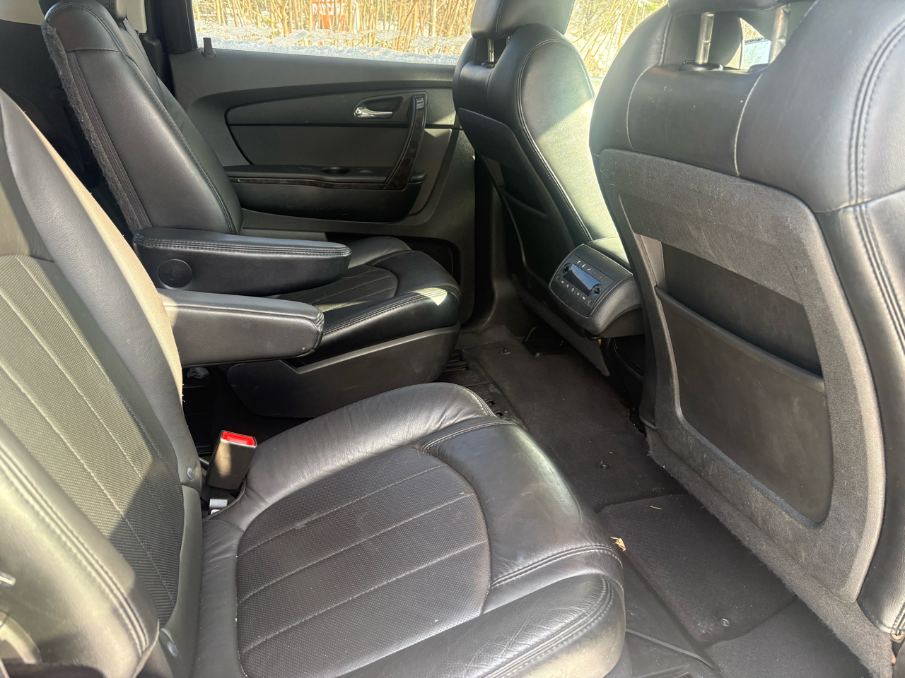 GMC Acadia Denali AWD 2011