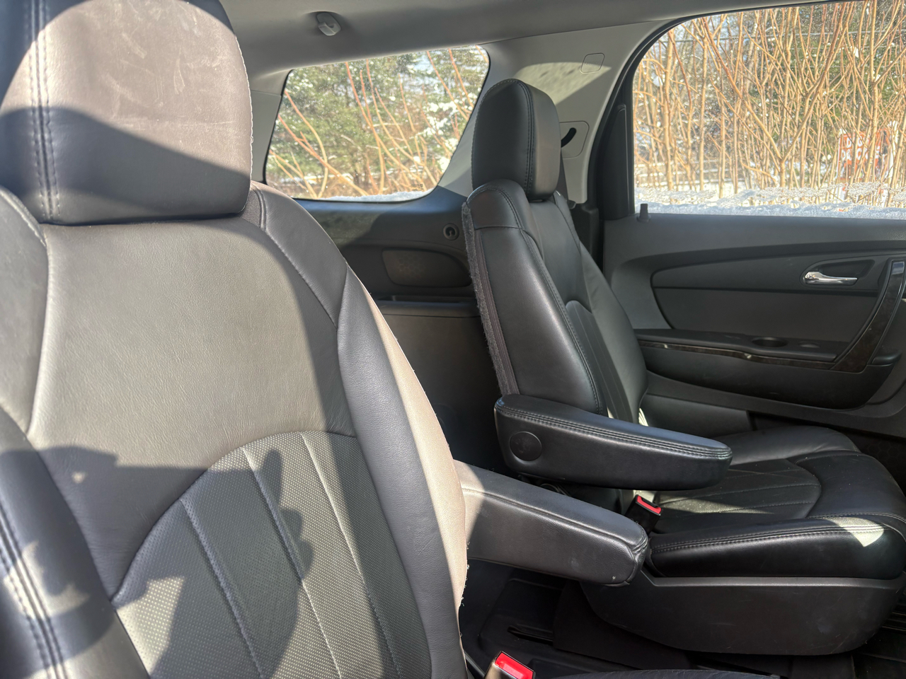 GMC Acadia Denali AWD 2011