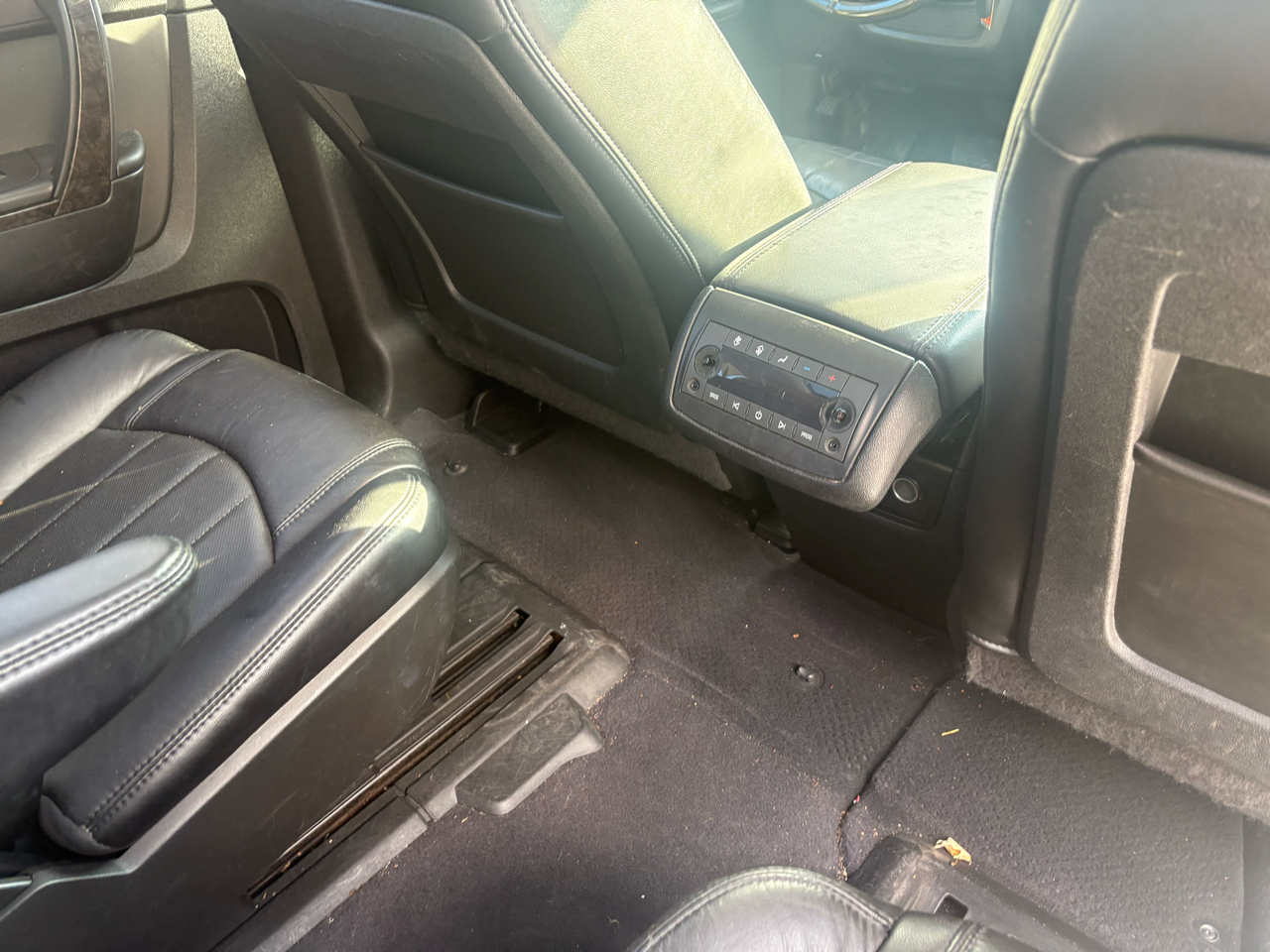 GMC Acadia Denali AWD 2011