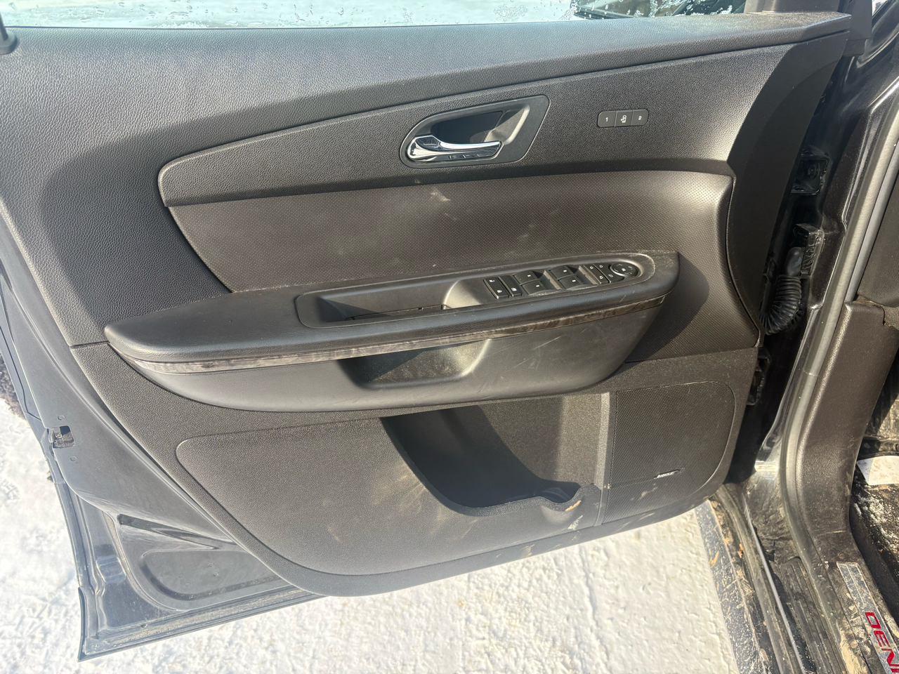 GMC Acadia Denali AWD 2011