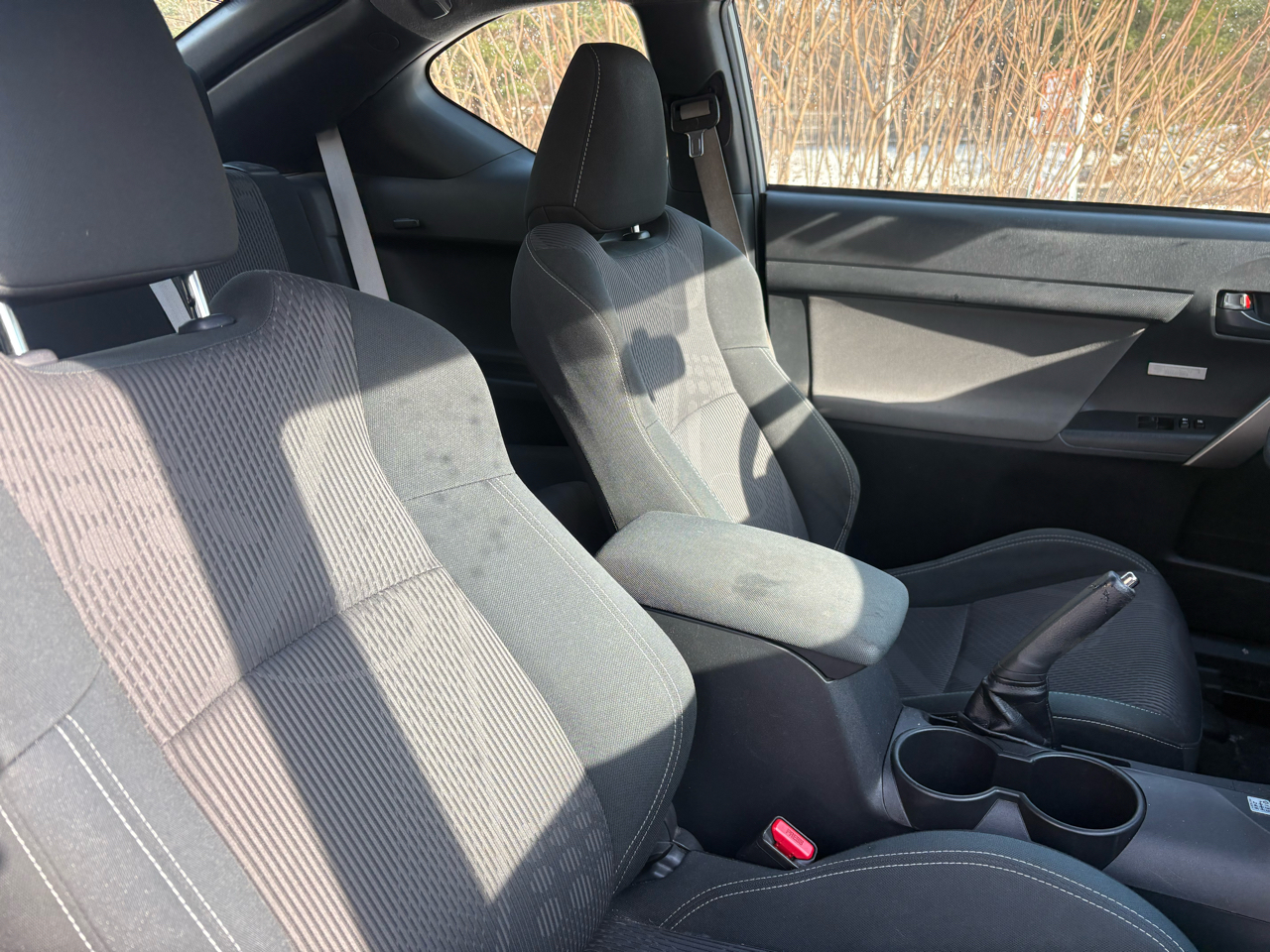 Scion tC Sports Coupe 5-Spd MT 2014