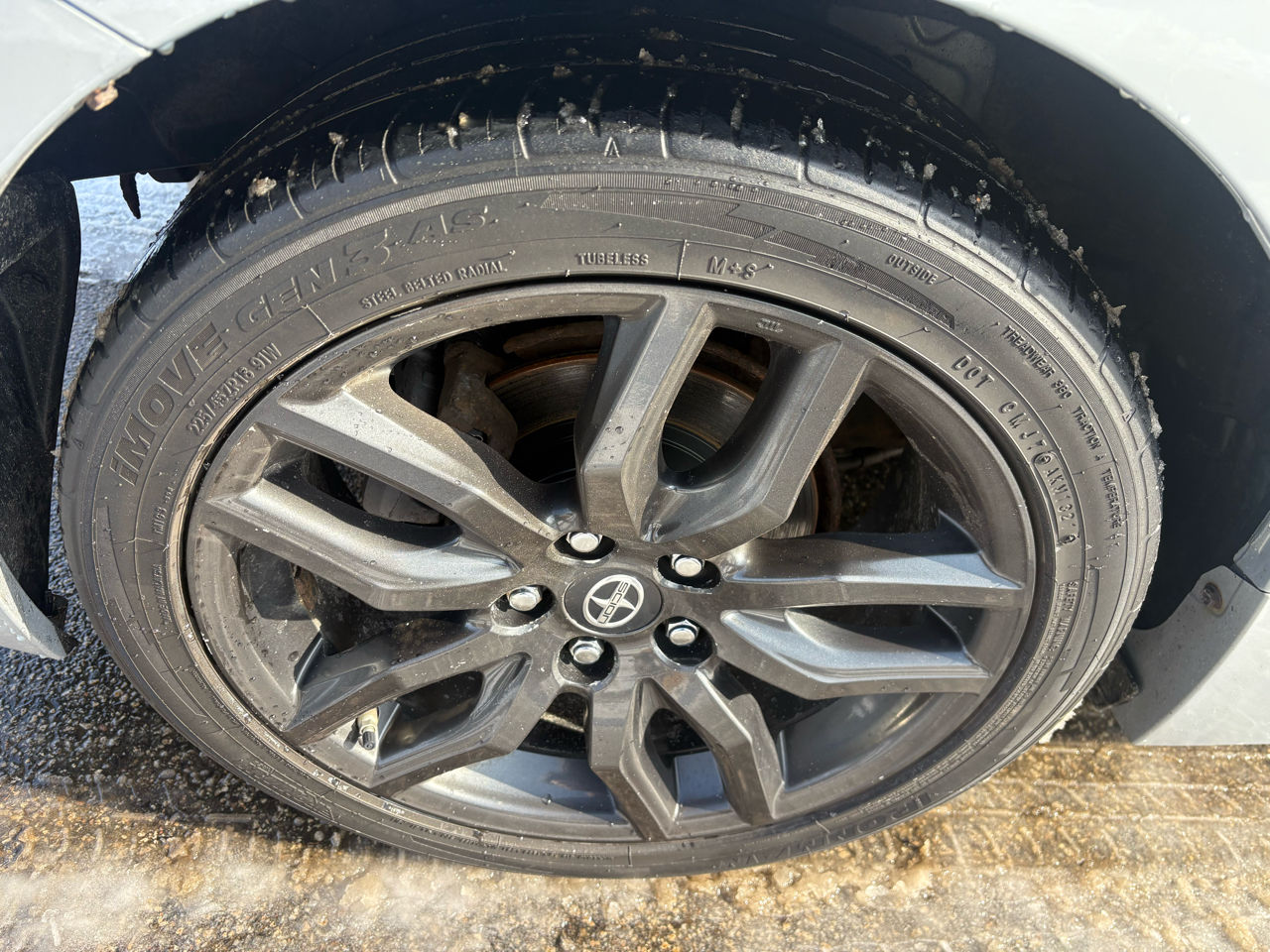 Scion tC Sports Coupe 5-Spd MT 2014