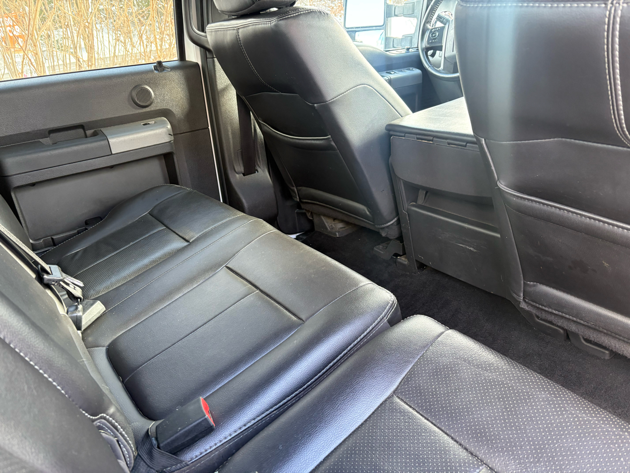 Ford F-350 SD Lariat Crew Cab 4WD 2012