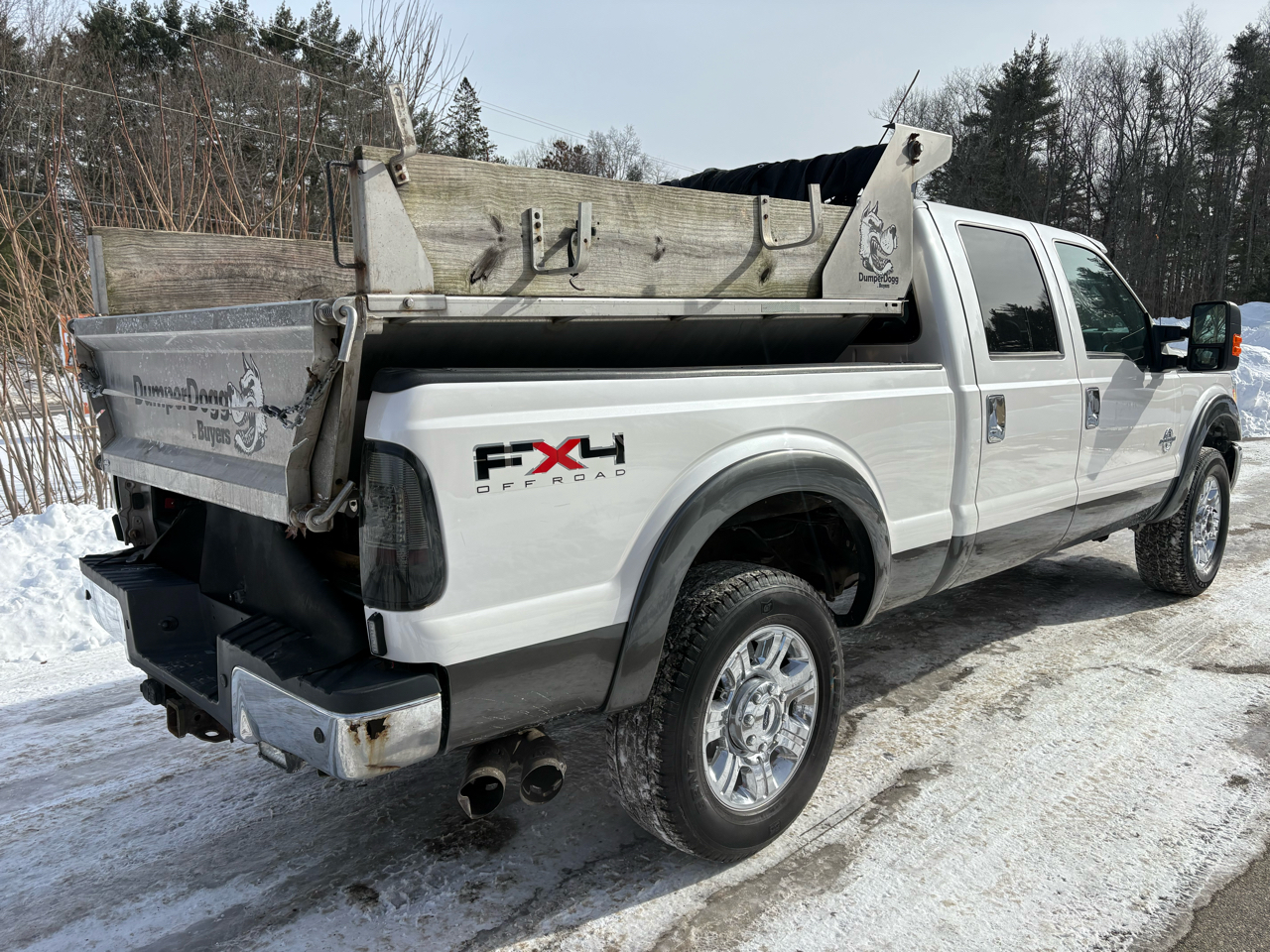 Ford F-350 SD Lariat Crew Cab 4WD 2011