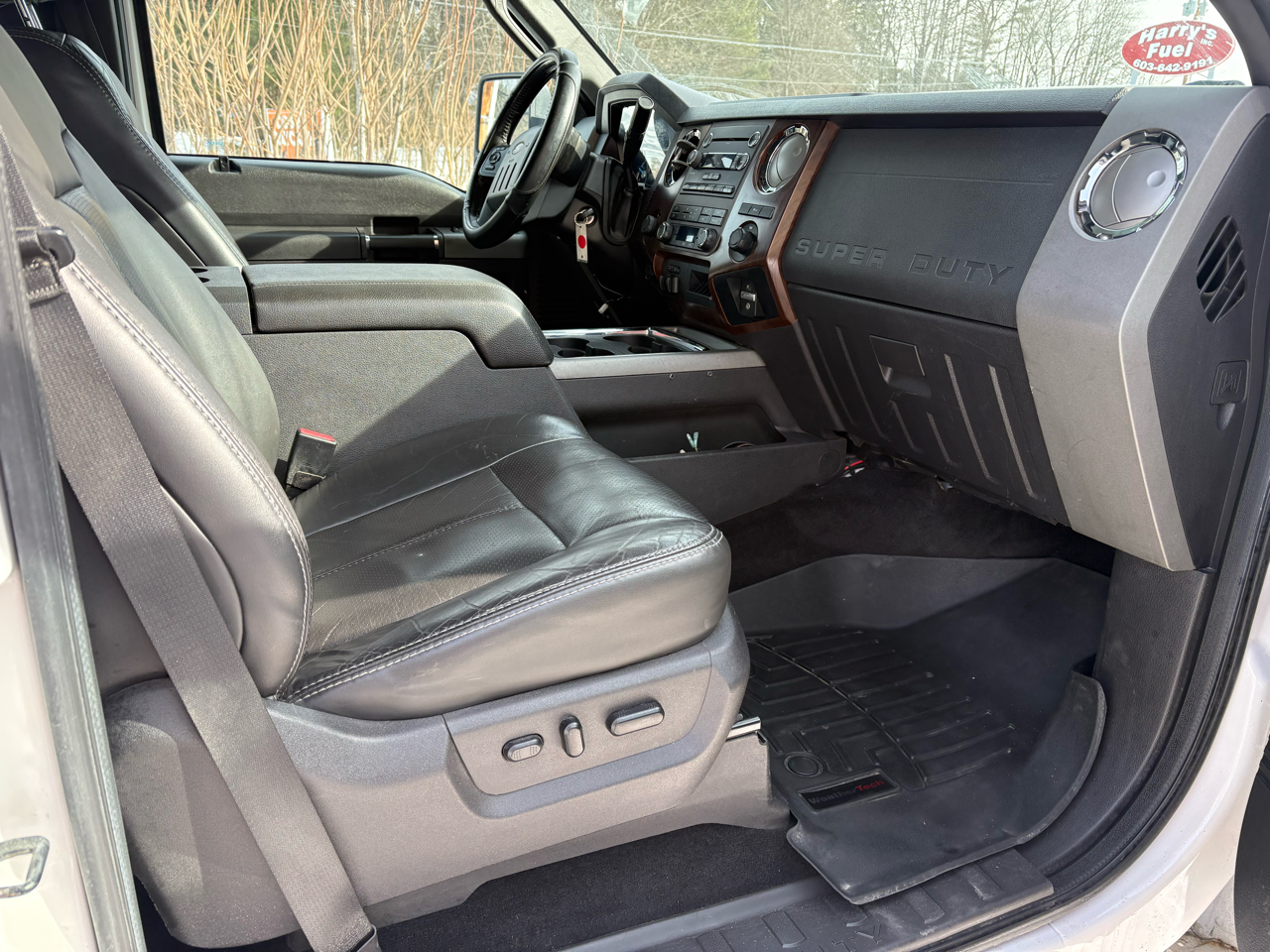 Ford F-350 SD Lariat Crew Cab 4WD 2011