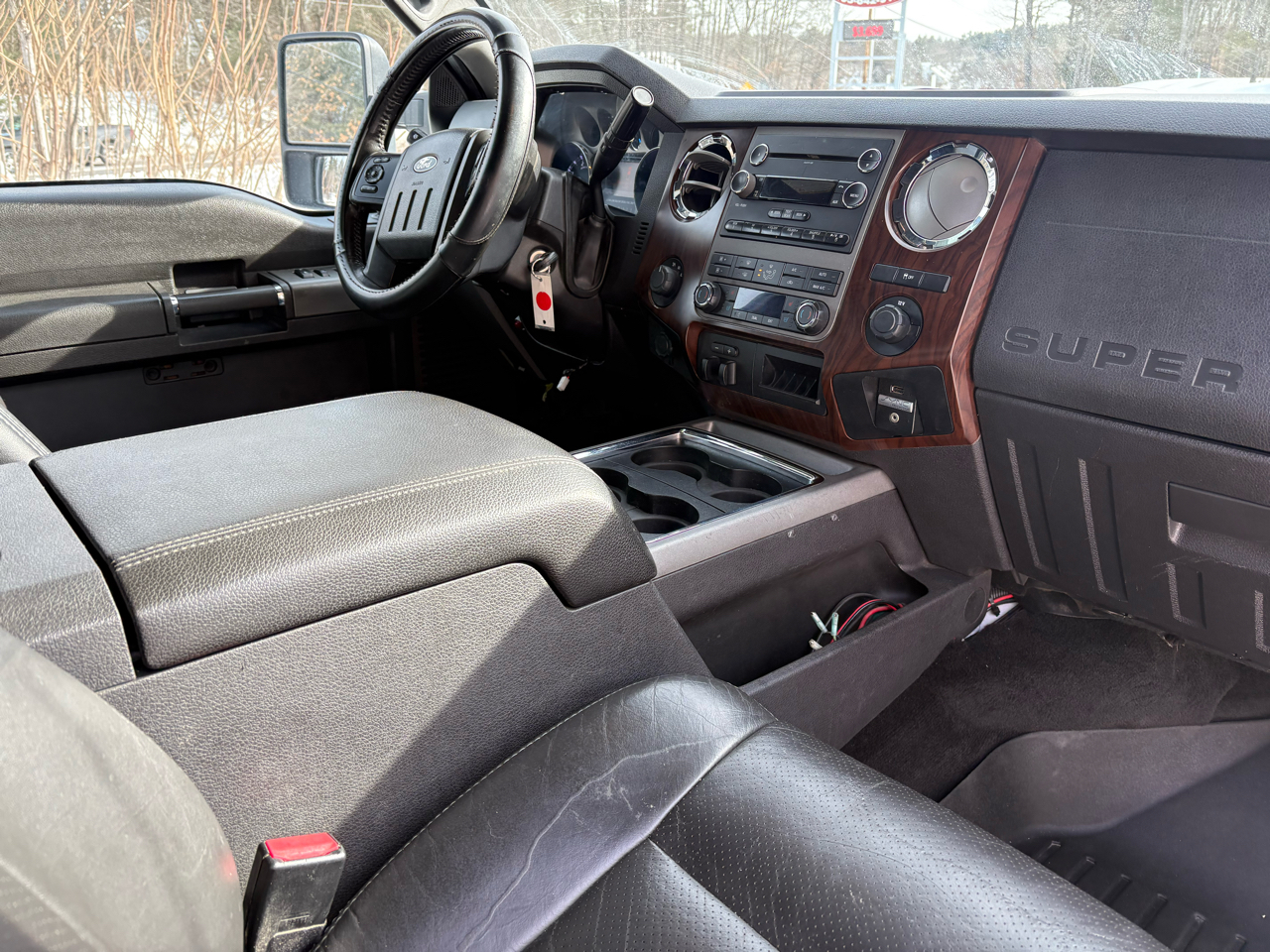 Ford F-350 SD Lariat Crew Cab 4WD 2011