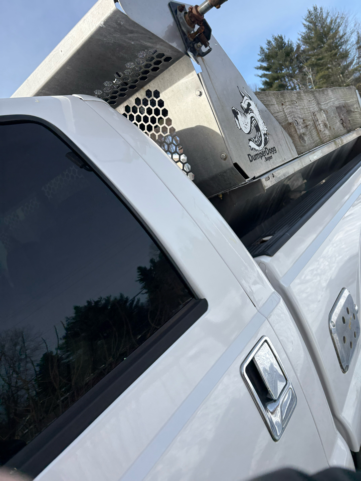 Ford F-350 SD Lariat Crew Cab 4WD 2011