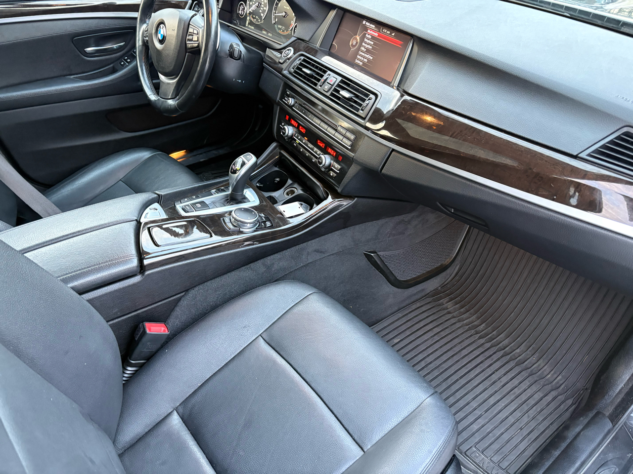 BMW 5-Series 535i xDrive 2016