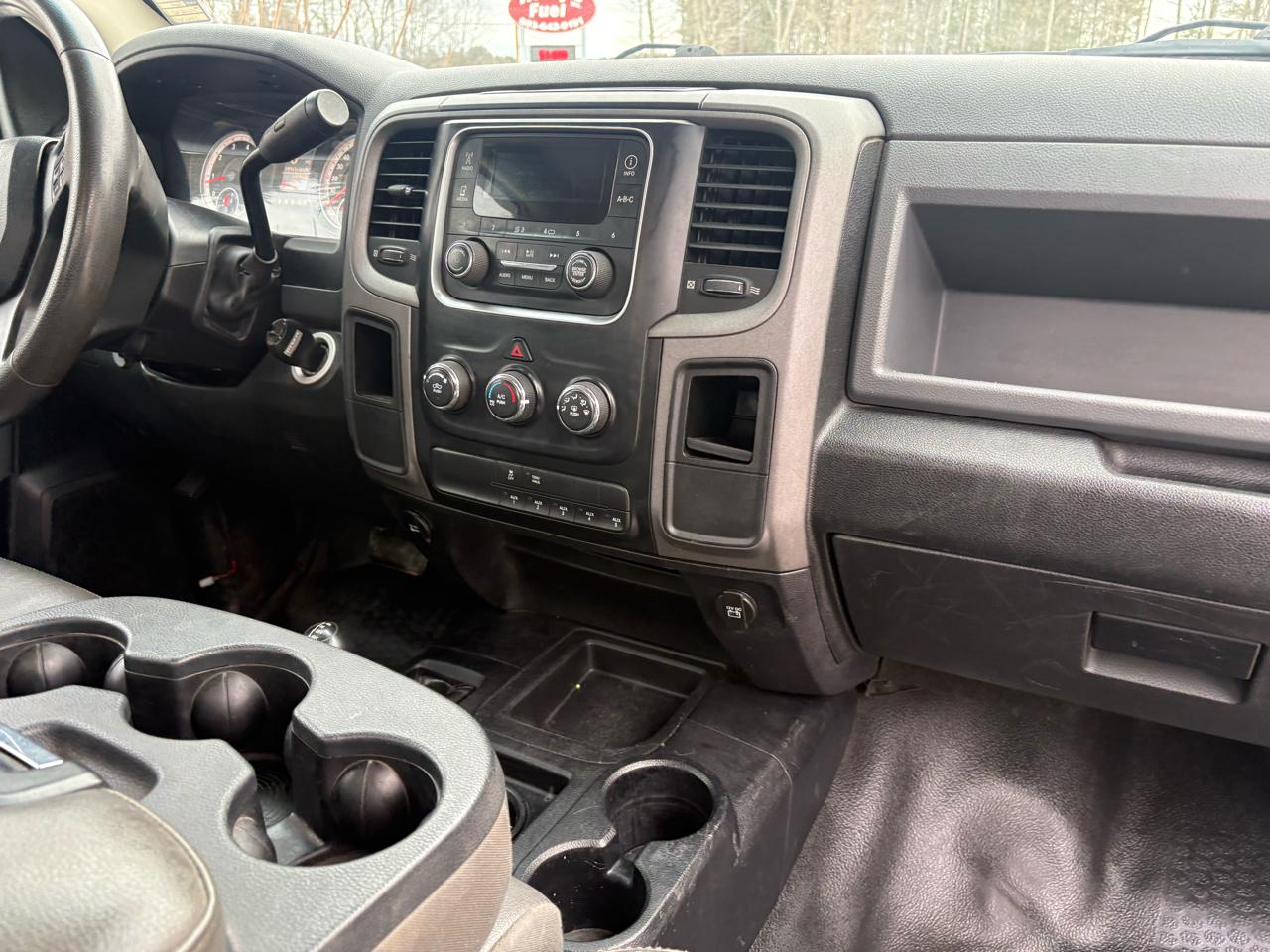 RAM 2500 Tradesman Regular Cab 4WD 2015