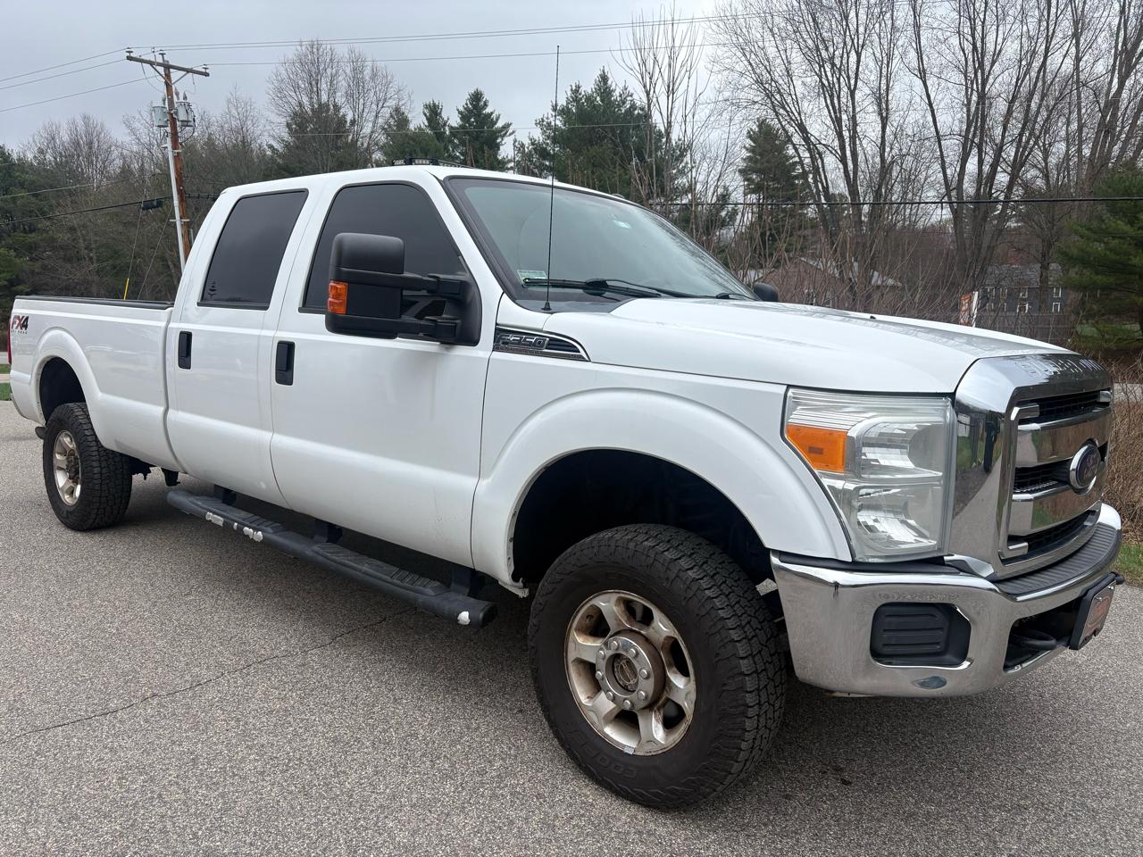 2015 Ford F-350 SD XLT Crew Cab LWB 4WD