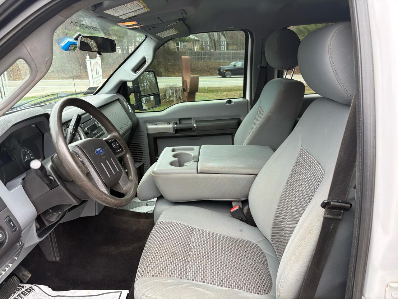 Ford F-350 SD XLT Crew Cab LWB 4WD 2015