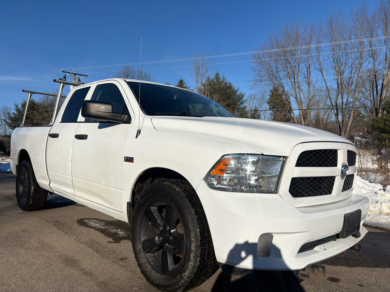 RAM 1500 Tradesman Quad Cab 4WD 2016