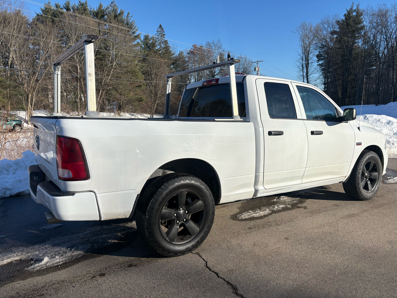 RAM 1500 Tradesman Quad Cab 4WD 2016