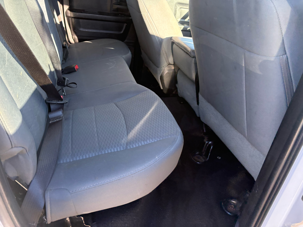 RAM 1500 Tradesman Quad Cab 4WD 2016