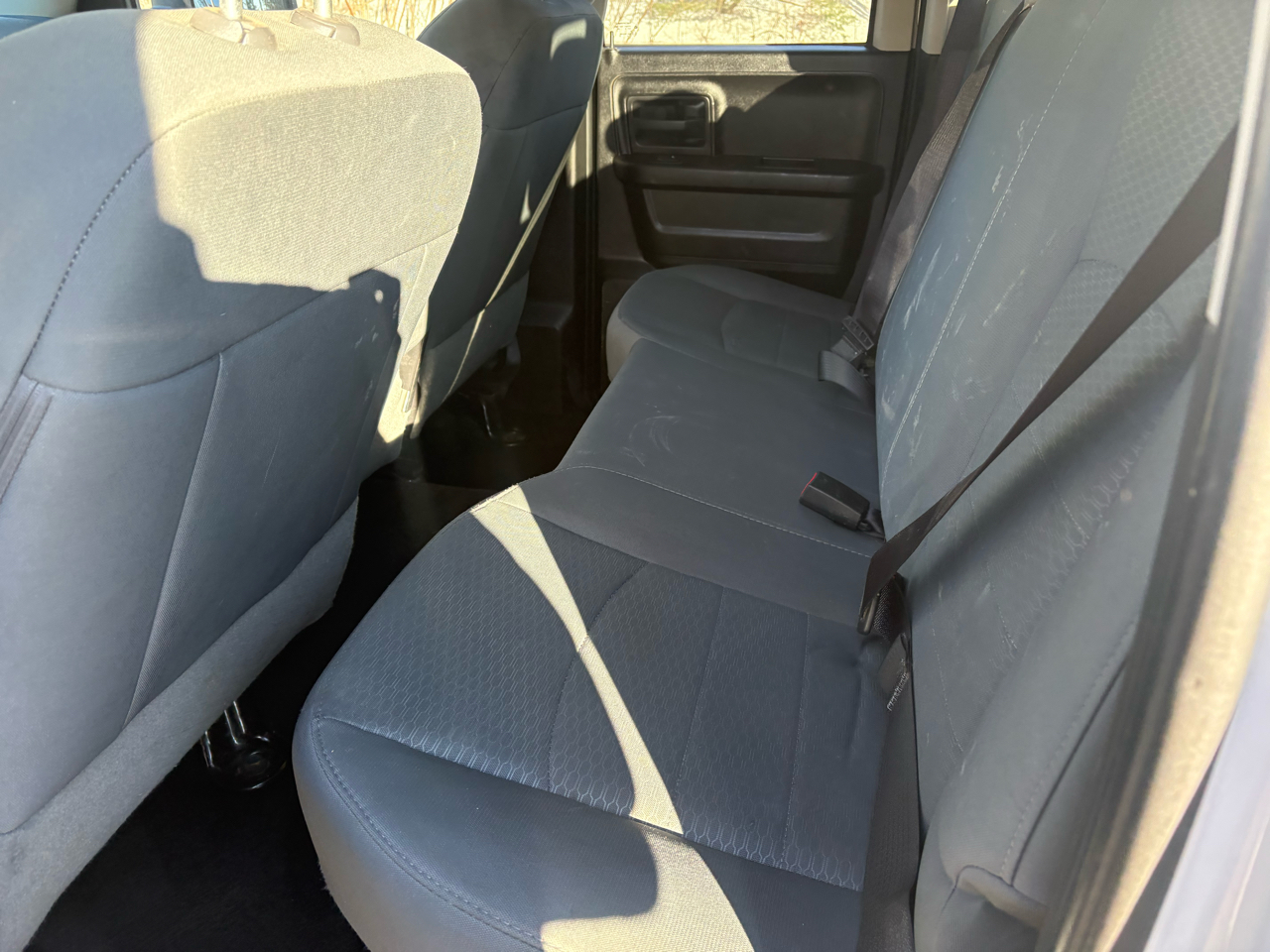 RAM 1500 Tradesman Quad Cab 4WD 2016