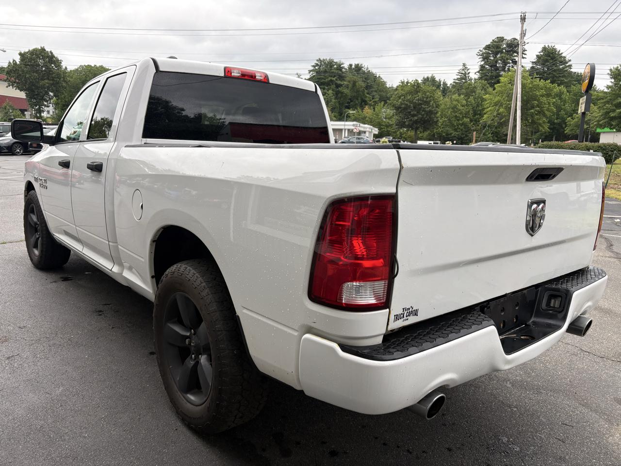 RAM 1500 Tradesman Quad Cab 4WD 2016