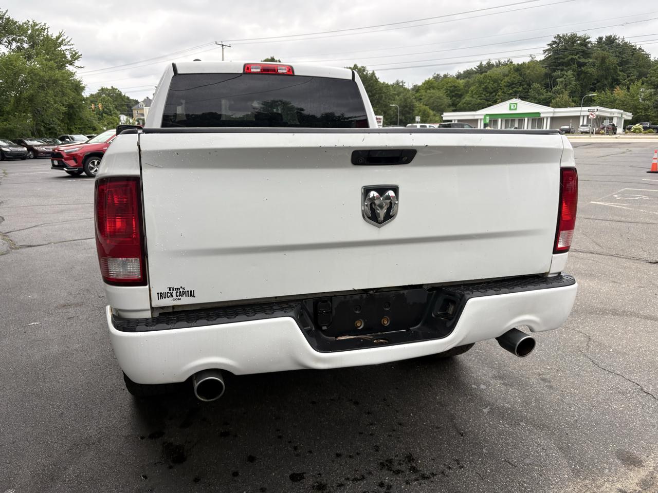 RAM 1500 Tradesman Quad Cab 4WD 2016