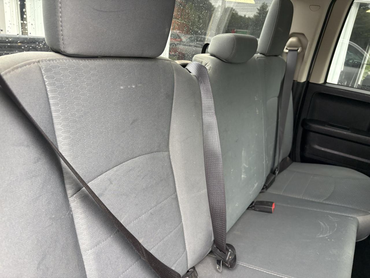 RAM 1500 Tradesman Quad Cab 4WD 2016