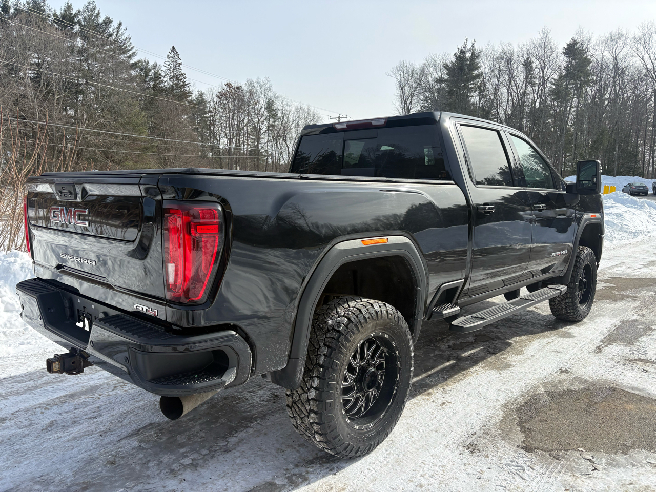GMC Sierra 2500HD AT4 Crew Cab 4WD 2020