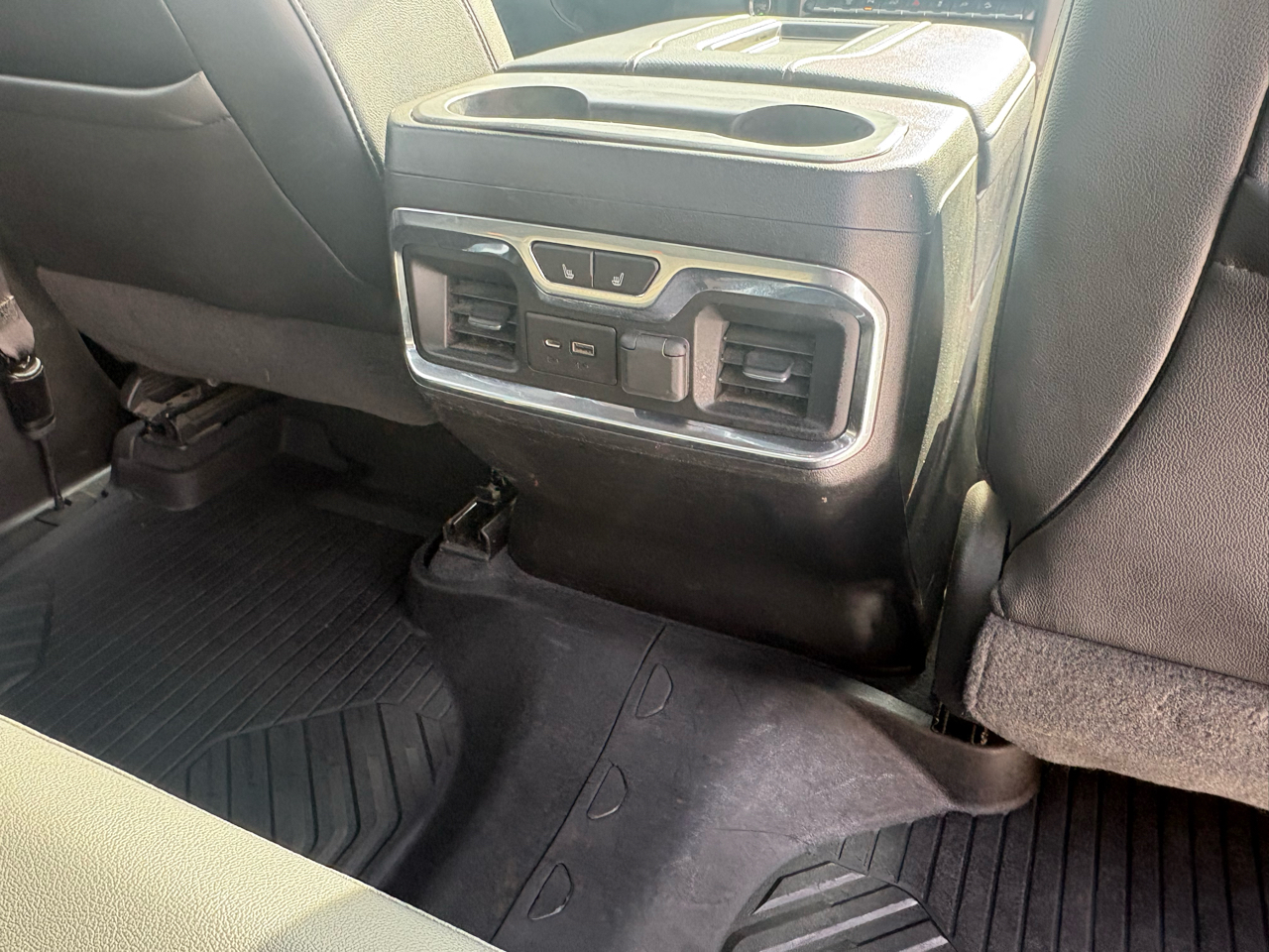 GMC Sierra 2500HD AT4 Crew Cab 4WD 2020