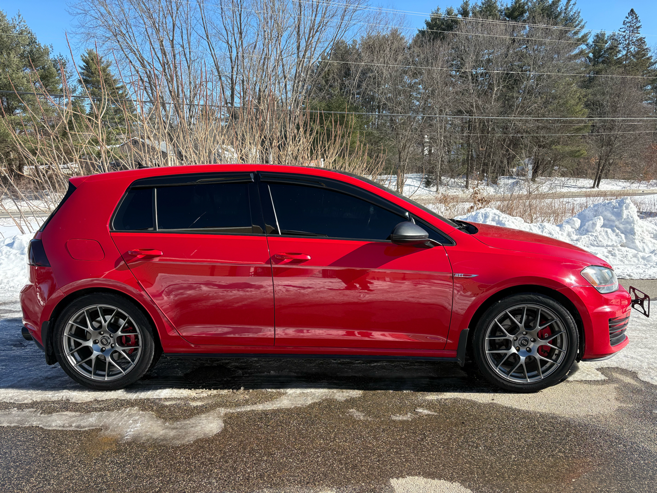 Volkswagen Golf GTI S 6M 4-Door 2017