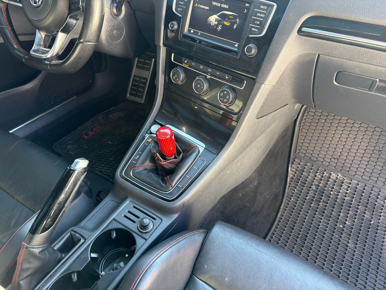 Volkswagen Golf GTI S 6M 4-Door 2017