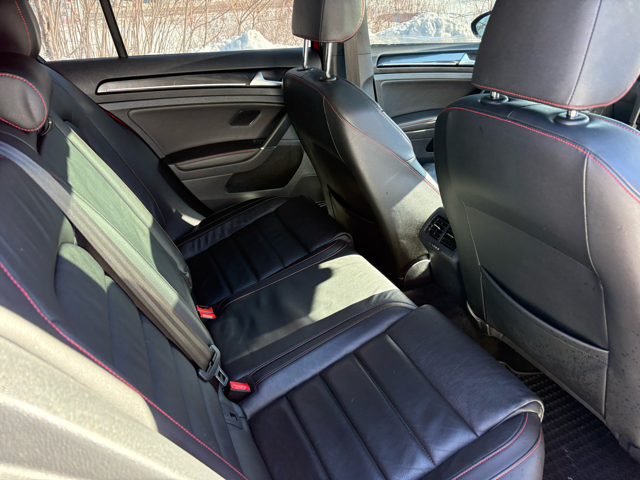 Volkswagen Golf GTI S 6M 4-Door 2017