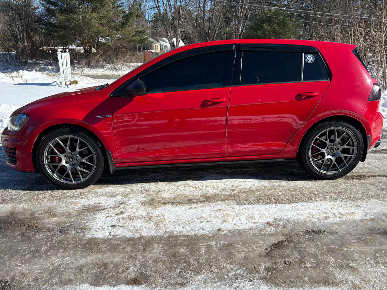 Volkswagen Golf GTI S 6M 4-Door 2017