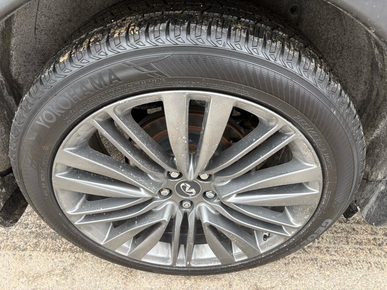 Infiniti QX70 Base AWD 2017