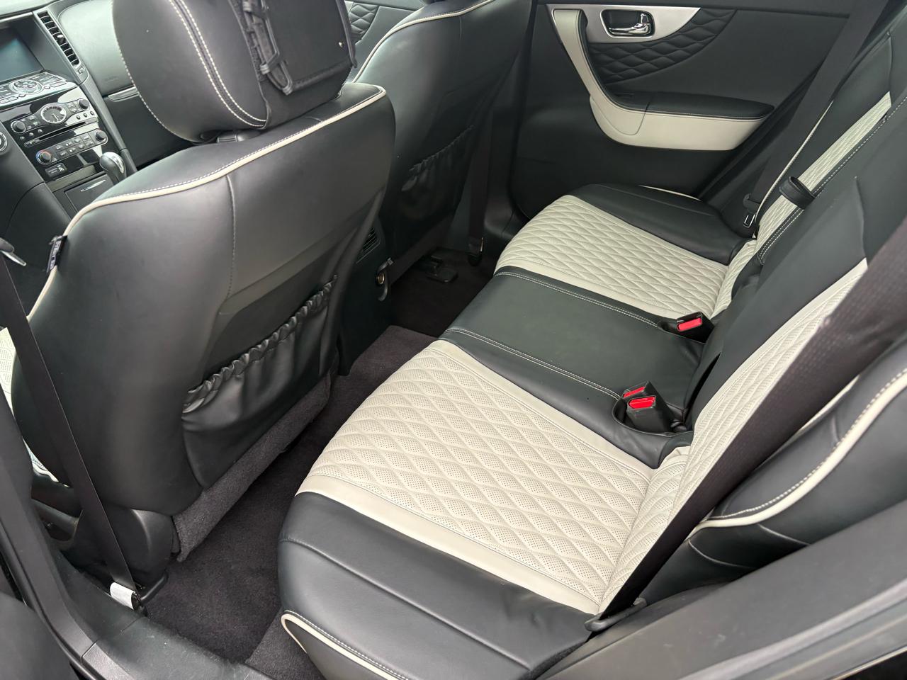 Infiniti QX70 Base AWD 2017