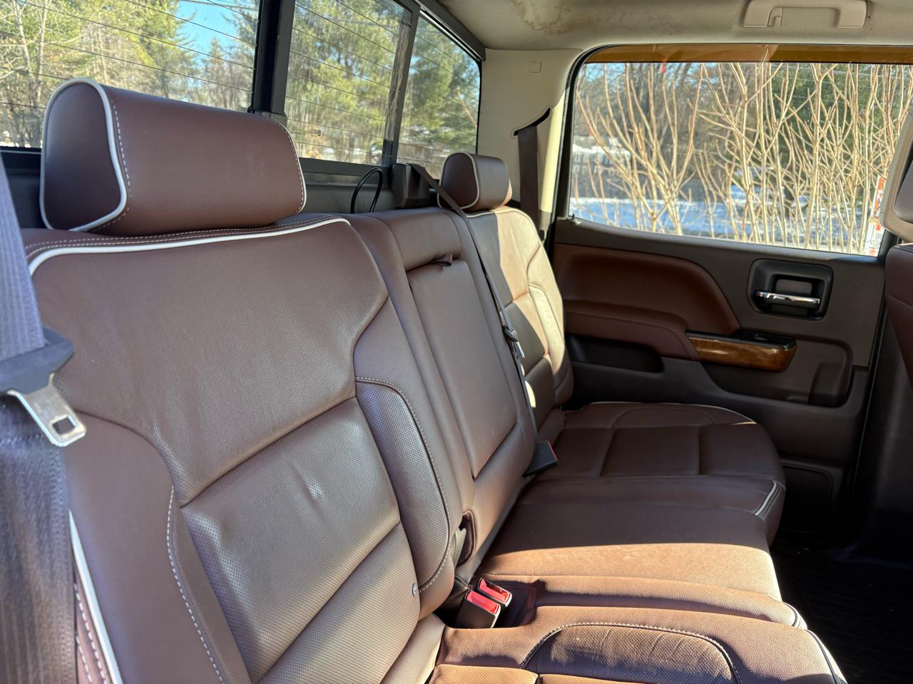 Chevrolet Silverado 1500 High Country Crew Cab Long Box 4WD 2017