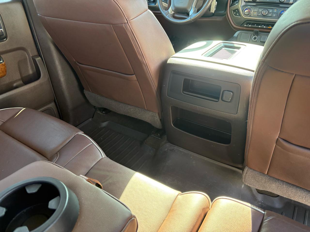 Chevrolet Silverado 1500 High Country Crew Cab Long Box 4WD 2017