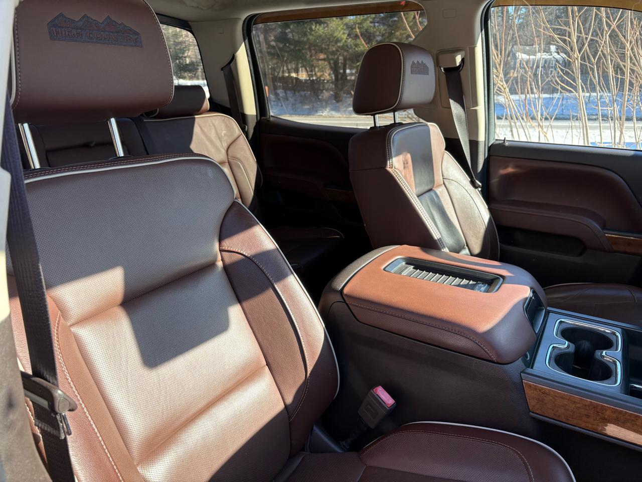 Chevrolet Silverado 1500 High Country Crew Cab Long Box 4WD 2017