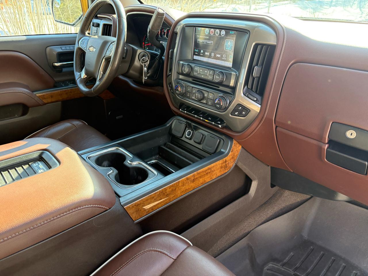 Chevrolet Silverado 1500 High Country Crew Cab Long Box 4WD 2017