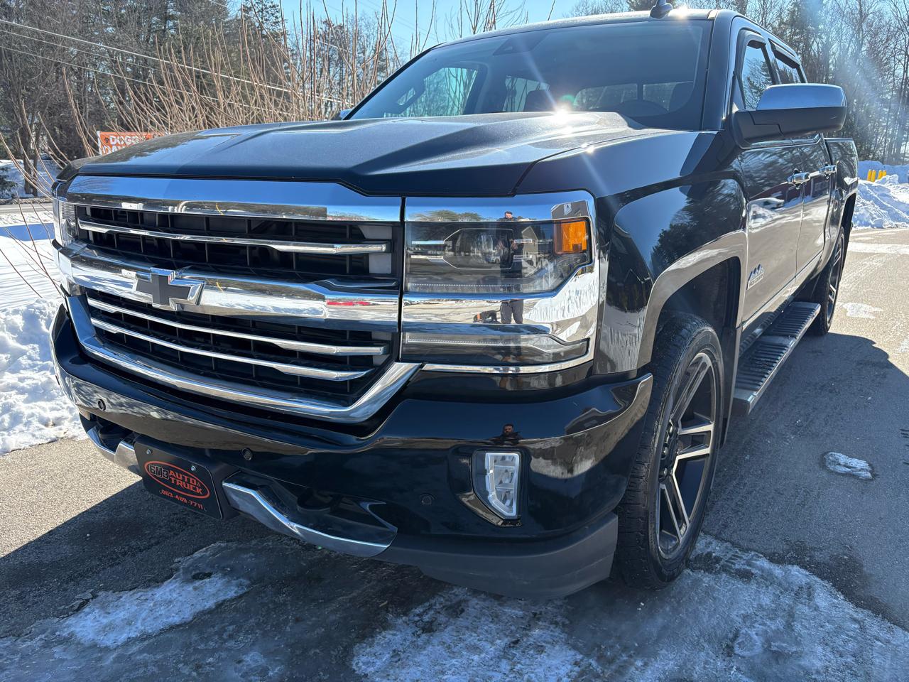 Chevrolet Silverado 1500 High Country Crew Cab Long Box 4WD 2017
