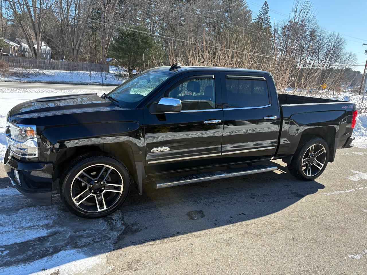 Chevrolet Silverado 1500 High Country Crew Cab Long Box 4WD 2017